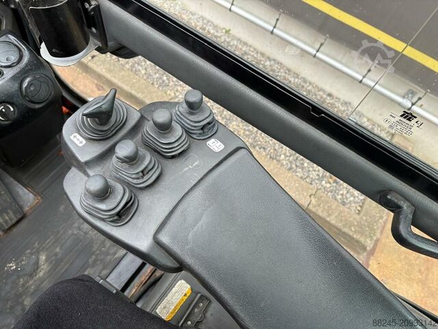 VS-22634 Electric forklift Toyota 7fbmf35 TOYOTA 7fbmf35