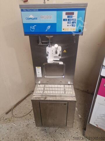 Mjukkglassmaskin / Milkshakemaskin Carpigiani multipelchose