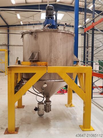 Karıştırıcı tank, kimyasal mikser 2000 L Chemplex T250