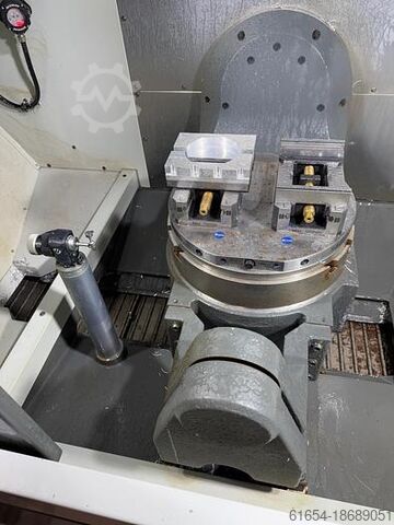 GEBRUIKT 5-ASSIG BEWERKINGSCENTRUM FABR. HAAS, MODEL UMC 500 HAAS UMC 500