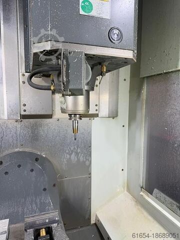 GEBRUIKT 5-ASSIG BEWERKINGSCENTRUM FABR. HAAS, MODEL UMC 500 HAAS UMC 500
