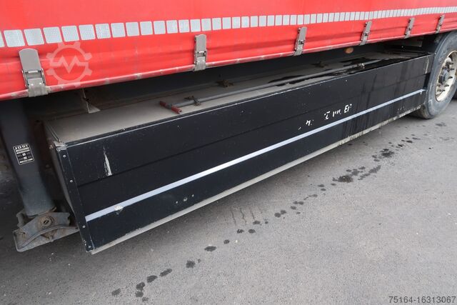 Auflieger mit Pritsche & Plane Schwarzmüller J-Serie