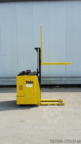 High Level Order Picker Yale MS12S