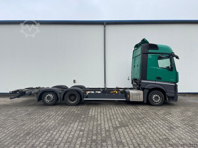 Felépítménycserélő teherautó MERCEDES-BENZ 2548 LnR Big Space Öl-Retarder Standklima Jumbo