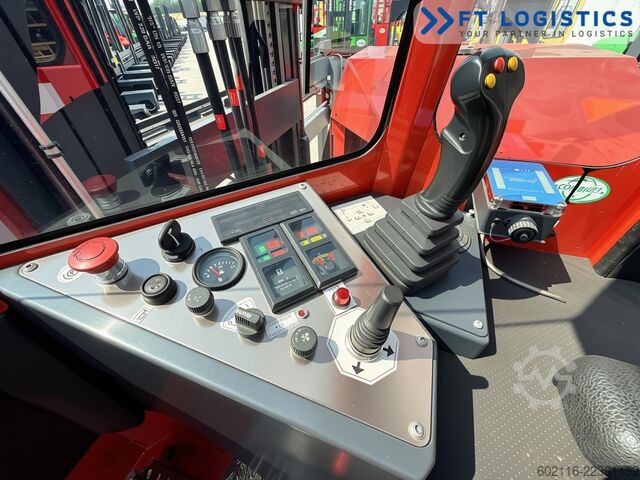 Carrello elevatore a 4 direzioni Combilift C8000 DIESEL DUPLEX WIDE FORK POSITIONER