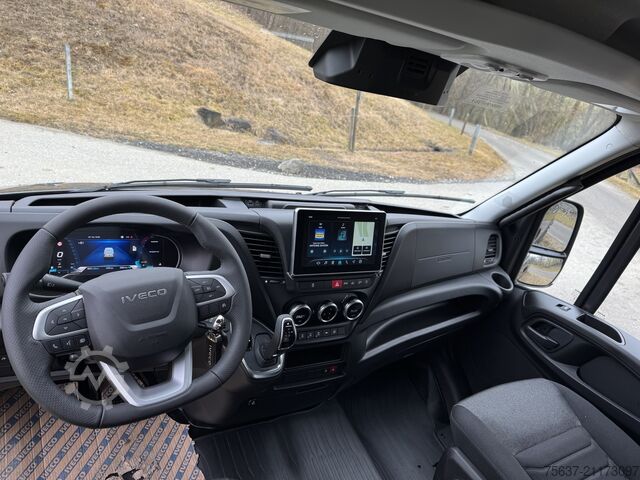 Gesloten bestelwagen Iveco MY24 IVECO DAILY 4x4 VAN 70S18H A8 WX -