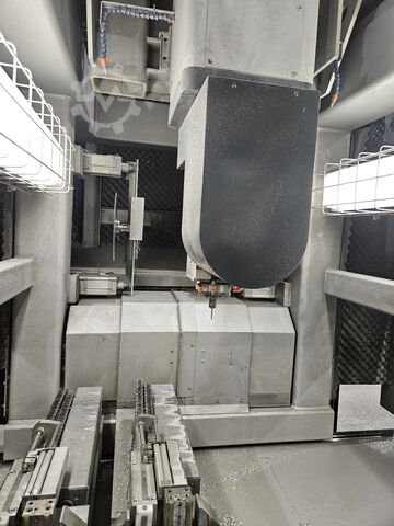 Maszyna do obróbki profili Schüco DC 500