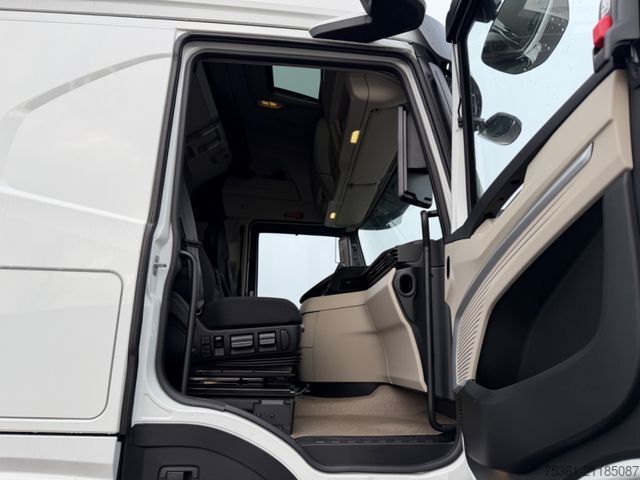 Standart çekici ünitesi IVECO S Way 500 Retarder Doppel Tank Standklima E6