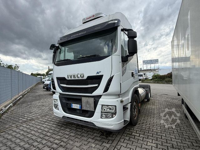 Tracteur routier standard IVECO STRALIS AS440S40T/P LNG