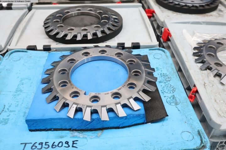 Kegelradfräsmaschine-Geradverzahnung GLEASON-PFAUTER No. 104 CNC