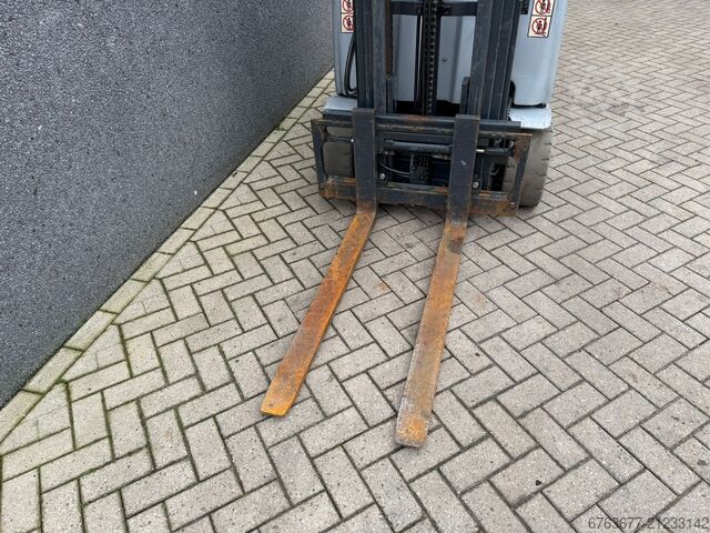 Still RX20-18 Triplo 450 Freelift / Sideshift Elektrisch 2018 STILL RX20-18 Triplo 450 Freelift / Sideshift Elektrisch 2018