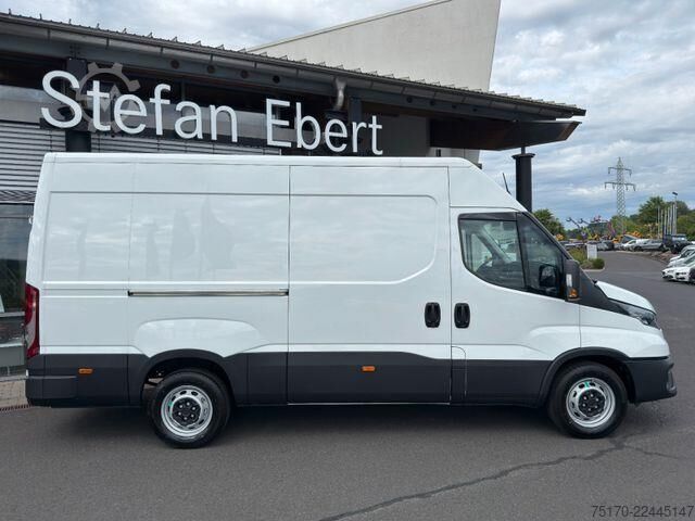 Stationvogn med højt tag Iveco Daily 35S14B V Airlineschienensystem *AHK 3,5 t*