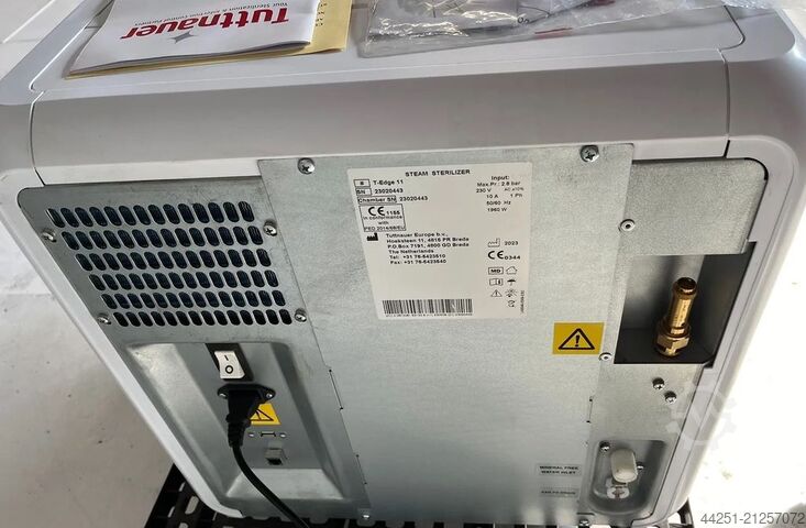 Tabletop autoclave, 27 liters Tuttnauer T-Edge 11
