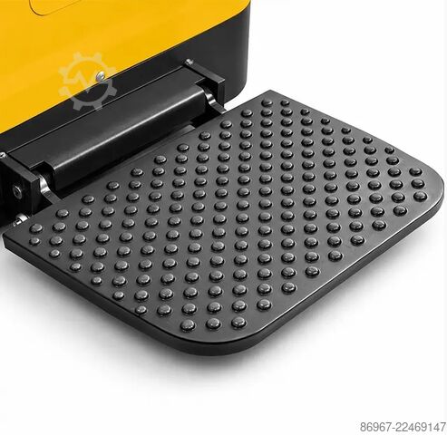 Empilhador elétrico autopropulsionado com mastro CORMAK Q15E30RO
