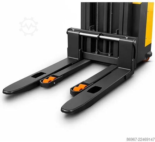 Empilhador elétrico autopropulsionado com mastro CORMAK Q15E30RO