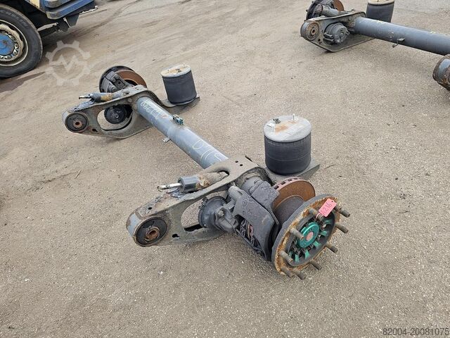 Axel SAF TRAILER AXLE SINGLE TIRES DISC BRAKES.