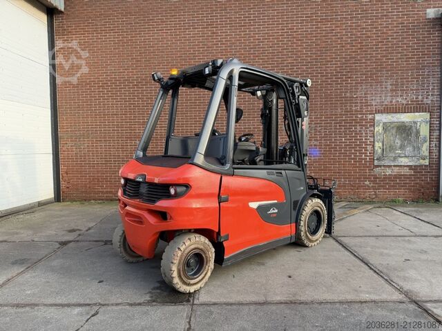 Electric 4-wheel forklift Linde E50HL-01