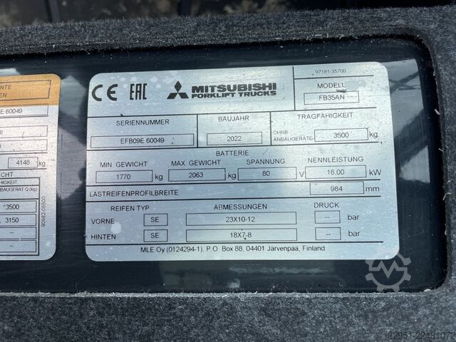 Electric 4-wheel forklift Mitsubishi FB35N