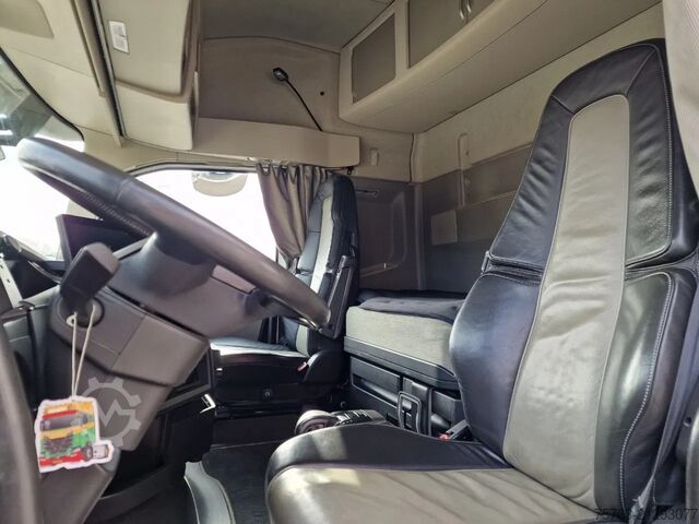 Standard-SZM Volvo FH 13.540 Globetrotter 6x2 - Retarder - I parkc...