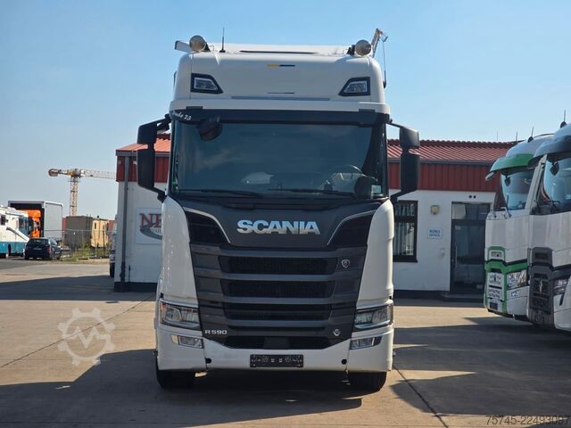 Tractor estándar SCANIA R590 * V8 * RETARDER * ACC * 2X TANK * 1. HAND