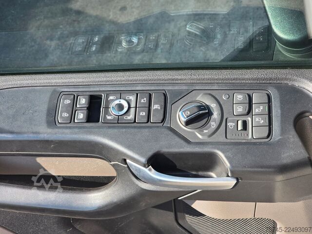 Tractor estándar SCANIA R590 * V8 * RETARDER * ACC * 2X TANK * 1. HAND