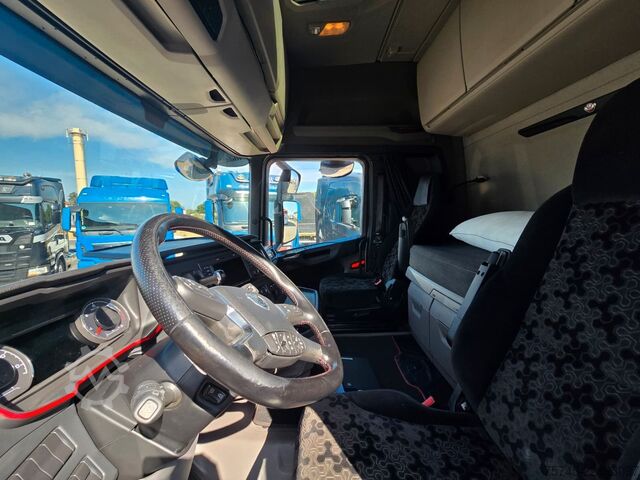 Tractor estándar SCANIA R590 * V8 * RETARDER * ACC * 2X TANK * 1. HAND