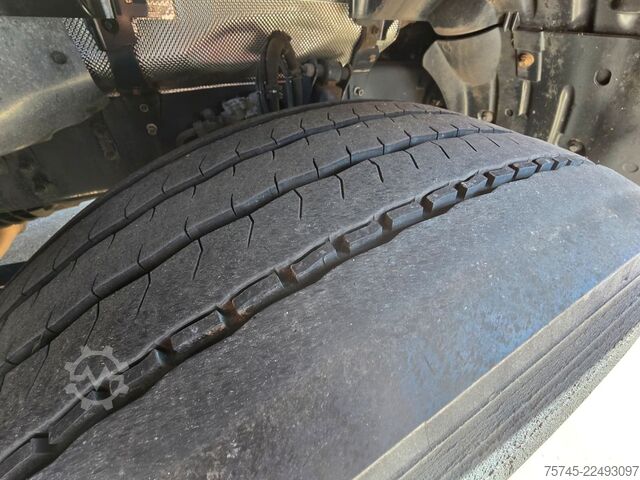 Tractor estándar SCANIA R590 * V8 * RETARDER * ACC * 2X TANK * 1. HAND