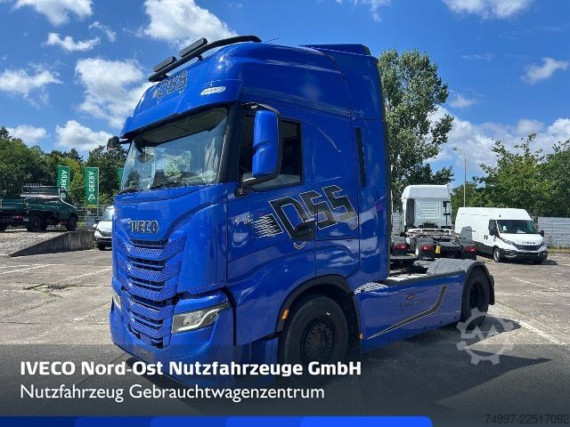 Standaard trekker IVECO AS440S53T/P / Retarder / Lampenbügel