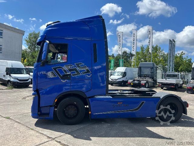 Standaard trekker IVECO AS440S53T/P / Retarder / Lampenbügel