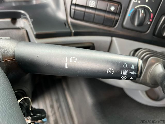 Basculantă MERCEDES-BENZ Actros 3348 6x6 Kipper mit HIAB 1300RS 83