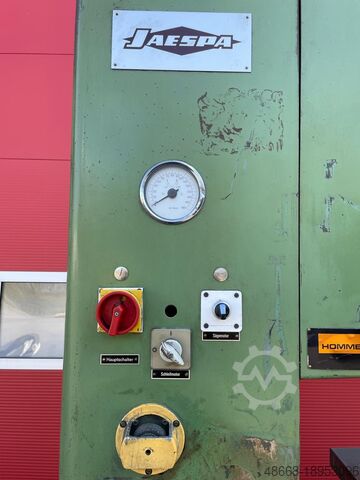 Vertikální pásová pila pásová pila JAESPA AS 6