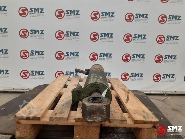 Hydraulisch systeem Zettelmeyer Occ hydraulische zuiger voor bediening hefarm Zett