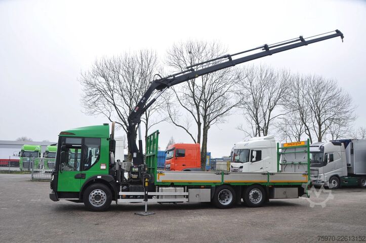 Φορτηγό γερανού Renault D 320 6X2 HIAB 111 + REMOTE / RETARDER 161.692km