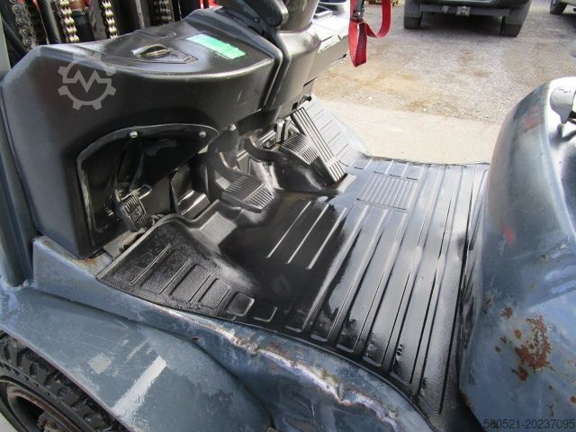 Diesel truckar Toyota FDF25 - 2,5 Ton. - Triplex-Freihub 4,70m