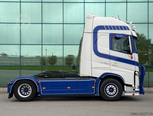 Τυπική μονάδα τράκτορα VOLVO FH 500 RETARDER GLOBETROTTER XL 2x TANKS SPECIAL