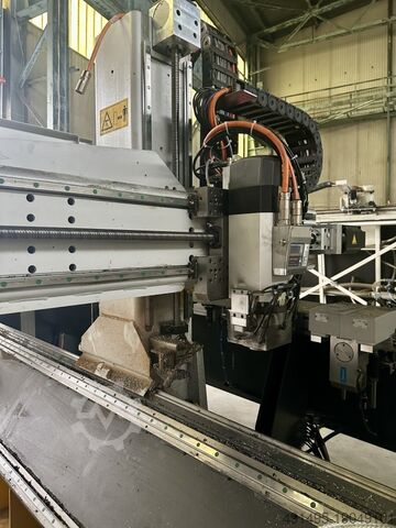 PROFILOVÉ OBRÁBĚCÍ CENTRUM ELUMATEC SBZ 122/70 PLUS