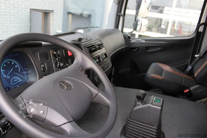 Sklápěč Mercedes-Benz Axor 3344 K 6x4 Tipper Truck