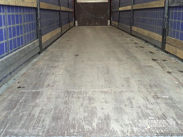 Åben sættevogn med presenning Schmitz Cargobull Semitrailer Curtainsider Standard Hayon