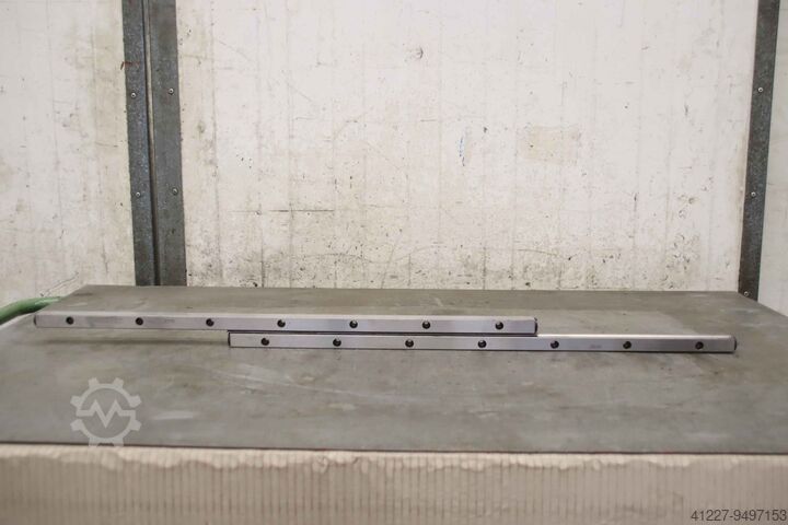 Guía de rodillos cruzados Schneeberger 9700