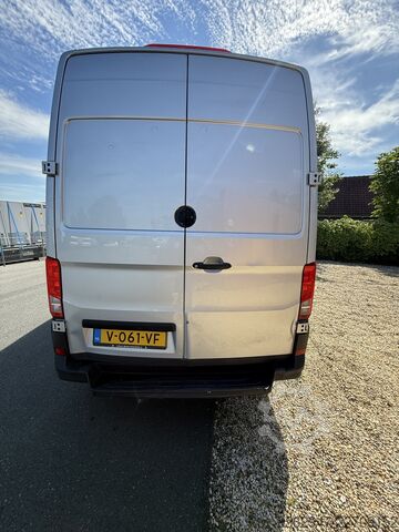 Højt tag varevogn VW Crafter