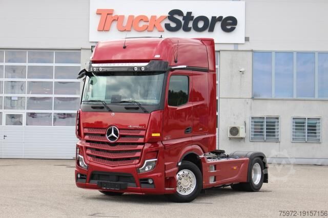 Standardní traktorová jednotka Mercedes-Benz Actros 1853LS ÖLRETARDER