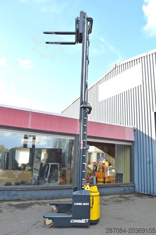 Fire-vejs gaffeltruck Combilift COMBI-WR4
