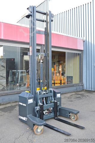 Chariot élévateur quadridirectionnel Combilift COMBI-WR4