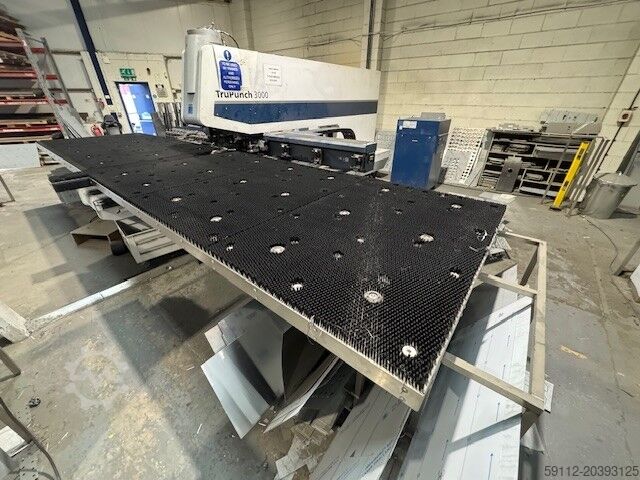 Punching and nibbling machine Trumpf TruPunch 3000