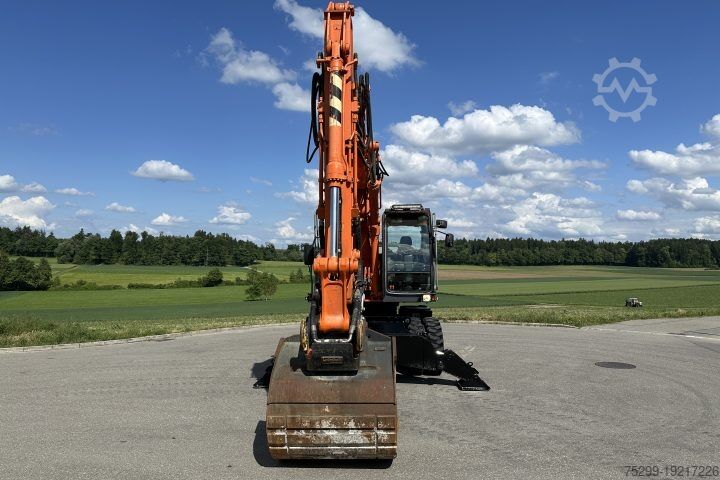 Rupsgraver Hitachi ZX210W Lehnhoff Schnellwechsler / Swiss-Vehicle