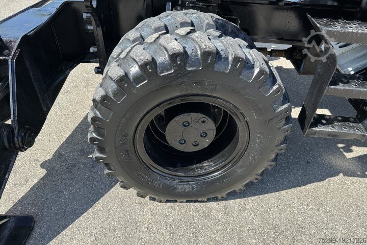 Rupsgraver Hitachi ZX210W Lehnhoff Schnellwechsler / Swiss-Vehicle