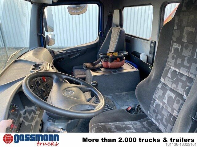 Camión de plataforma Mercedes-Benz Axor 1828 L 4x2 mit Kran Palfinger PK 9501, Funk