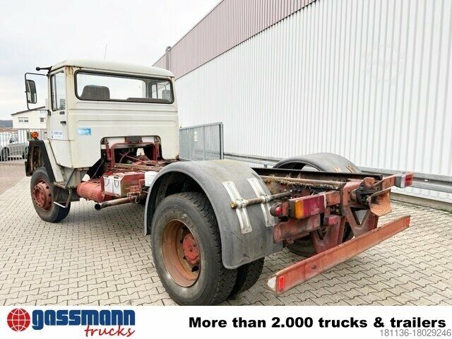 Chassi de caminhão Iveco 150-16 4x2