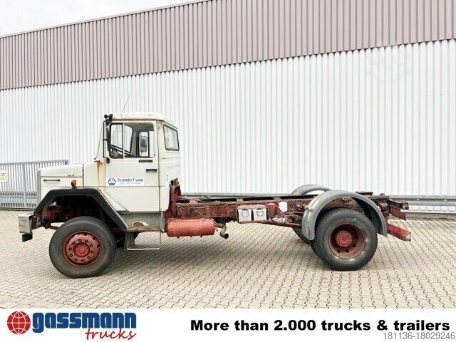 Chassi de caminhão Iveco 150-16 4x2