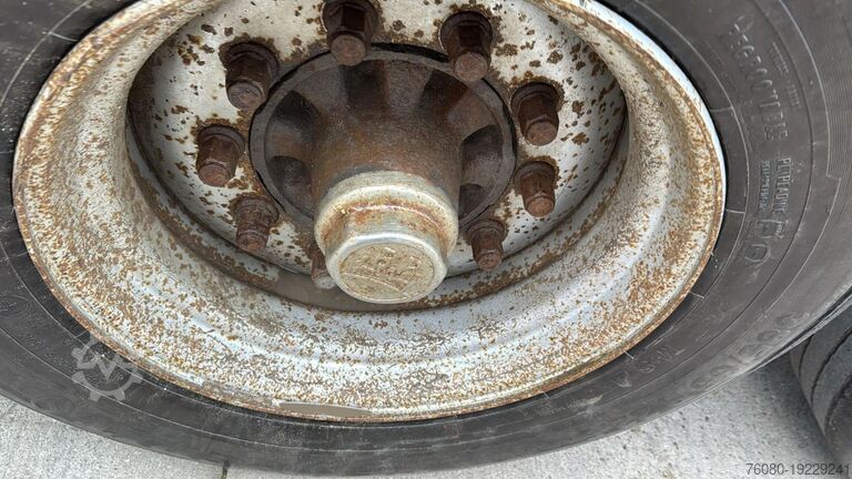 Benne MOL K85F/27TRI/39ST (DRUM BRAKES / TIPPER AND CHASS...